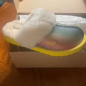 Ugg slippers girls